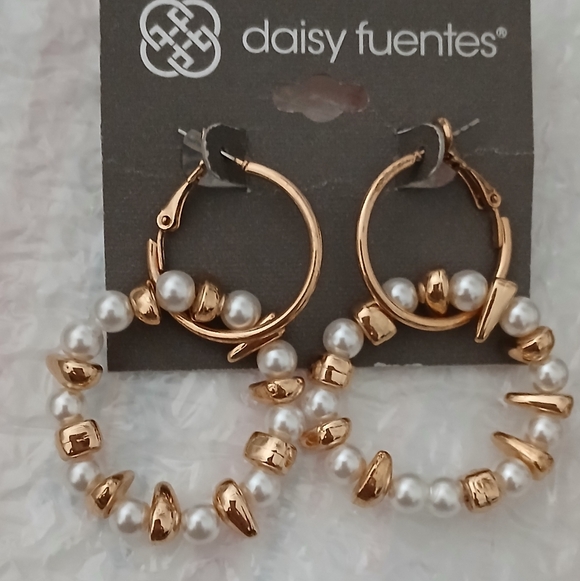 ONE SET HOOP FAUX PEARL GOLD TONE EARRINGS - CHOOSE ONE "NEW" AT CHECKOUT - Picture 2 of 5